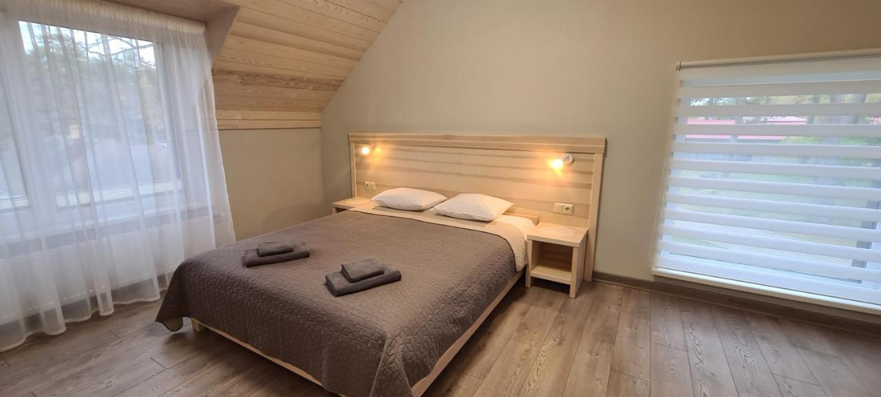 Hotel Viesu Nams Upe Roja Esterno foto